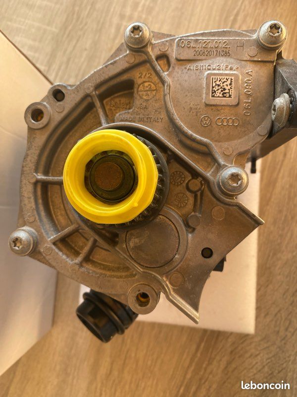 Pompe à eau macan essence 252 cv (image 2)
