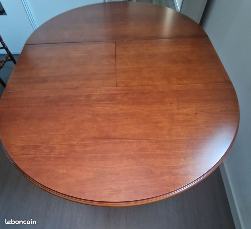Table ronde et ovale + chaises (image 4)