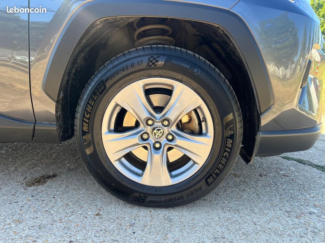 TOYOTA RAV4 HYBRIDE PRO MY23 218 ch 2WD Dynamic Business + Beyond Zero Academy TVA RECUPERABLE (image 10)