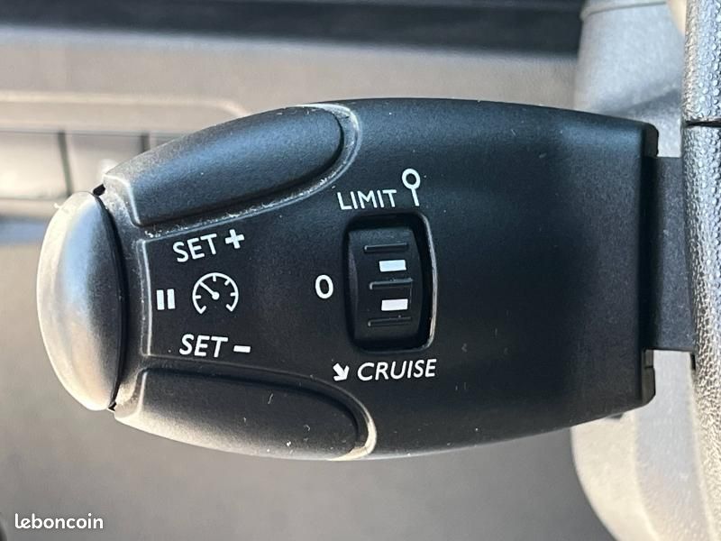 Ds DS 3 Essence 110 Perfo Line GPS Radar Recul CarPlay Clim Auto Régulateur (image 21)