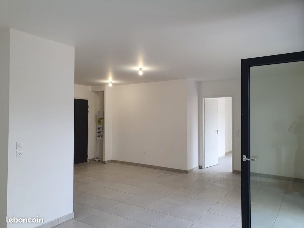 Appartement 2 pièces 53 m² · à Compiègne · 53 m² · 900 €