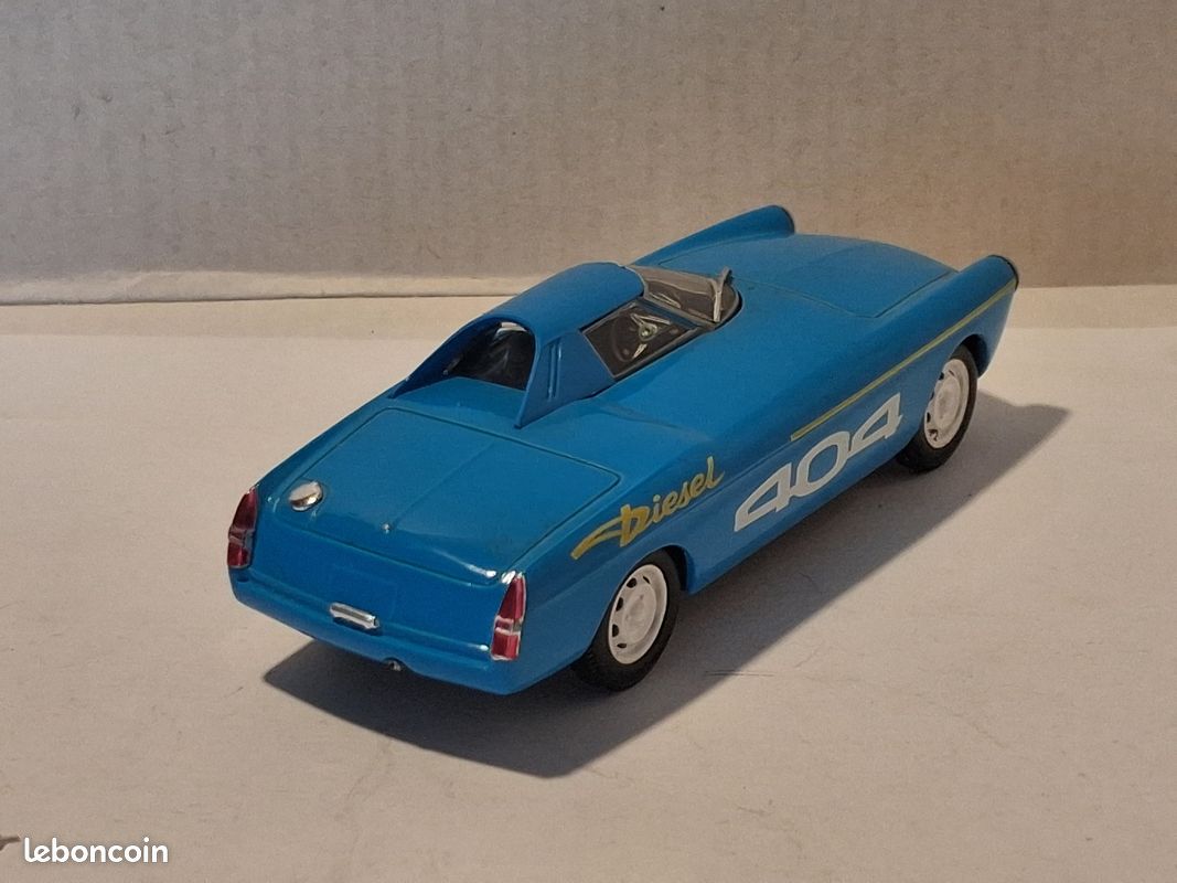 Réponse du quizz du 24/12: C'était la Peugeot 404 des records