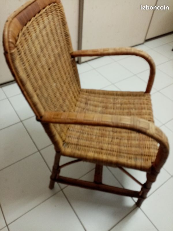 Fauteuil en rotin (image 2)