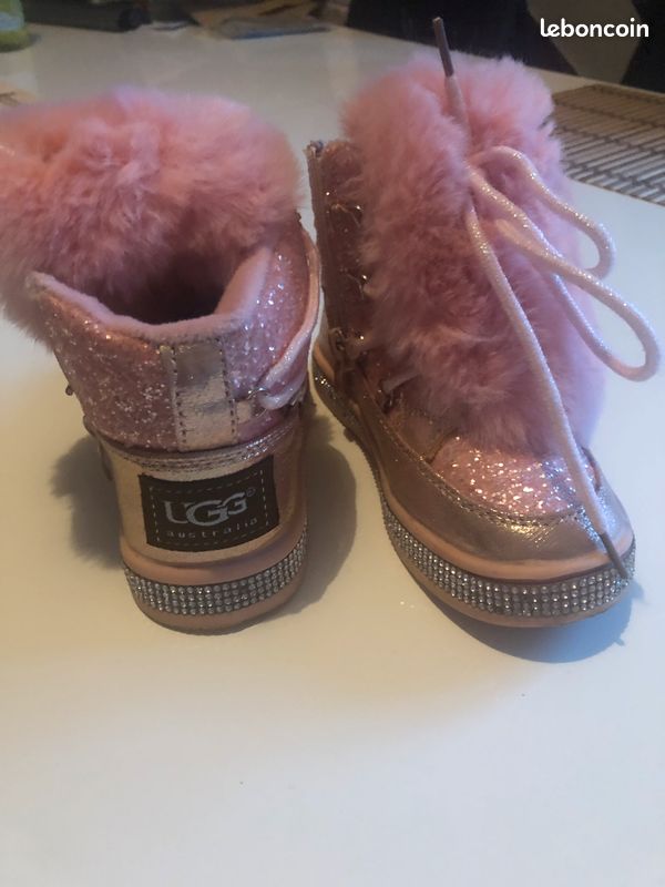 Bottine ugg enfant (image 1)