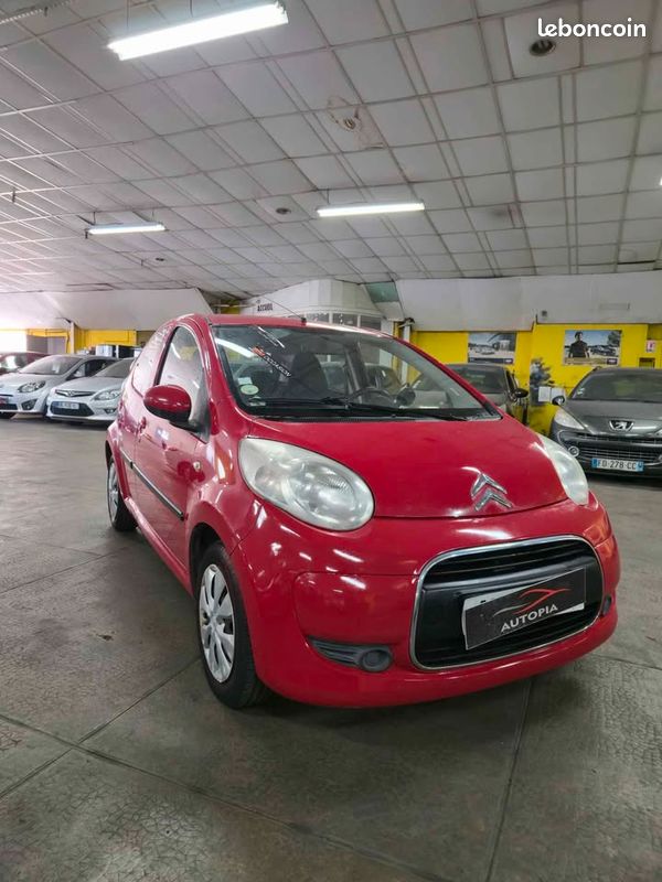 CITROEN C1.0 vti 68 Ch , finition confort bv5 TBE. 4cv, 5 portes, (image 1)