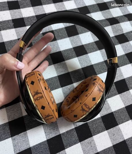 Beats by Dr Dre studio wireless mcm special edition Photo, audio