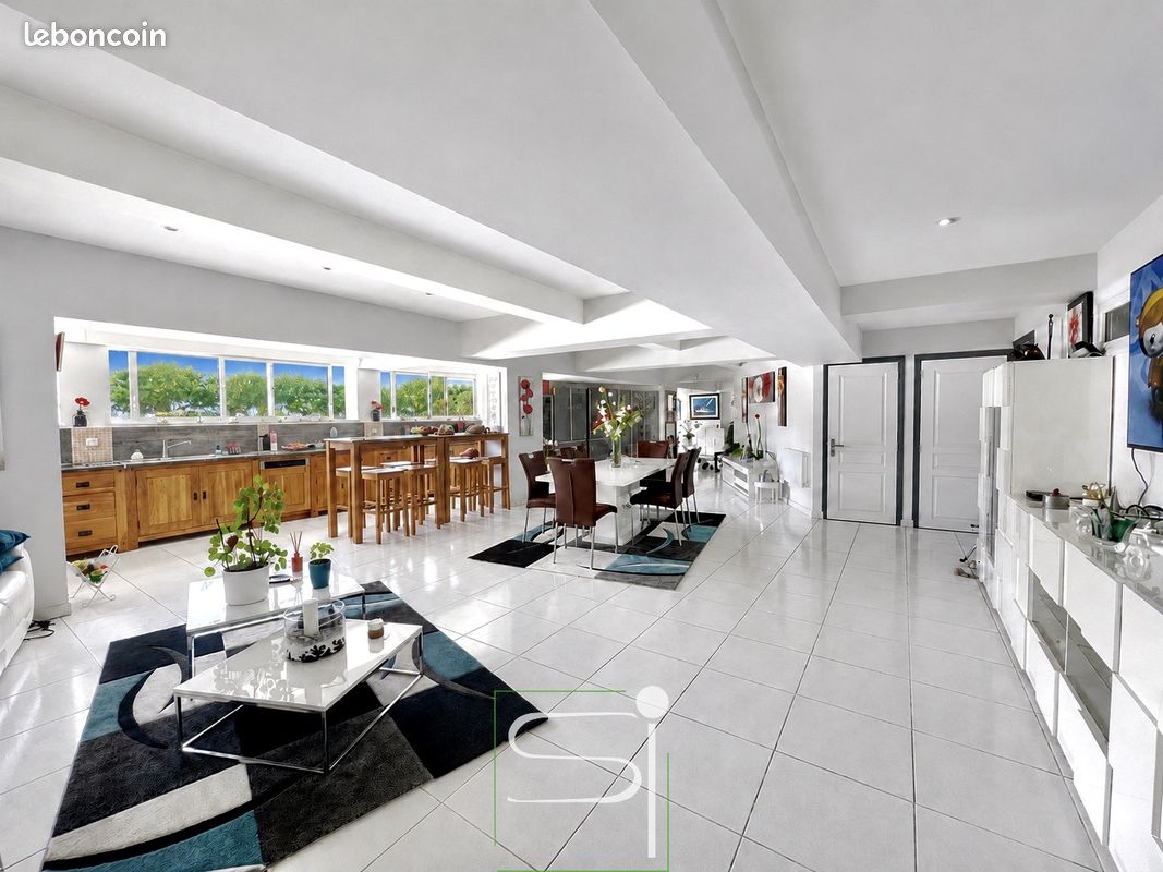 Appartement 6 pièces 193 m² · à Royan · 193 m² · 699 000 €