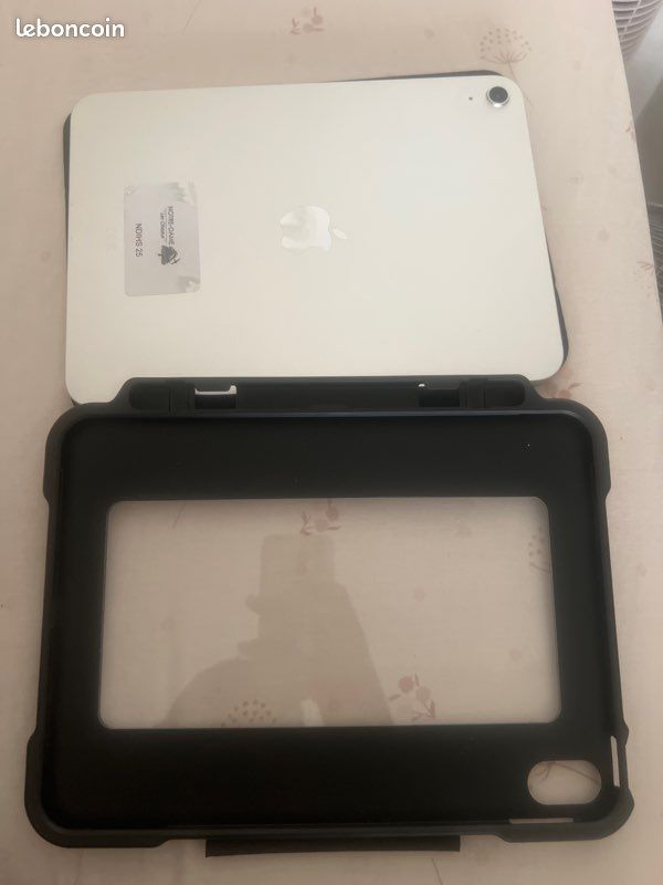 IPad (image 2)