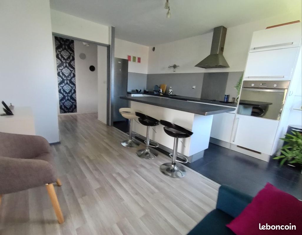 Appartement 4 pièces 68 m² · à Compiègne · 68 m² · 410 €
