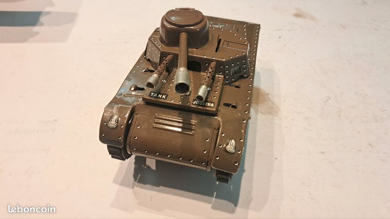 Jouet Vintage Tchad Joustra N°10 - Tank En Tôle Avec Clé - Super état