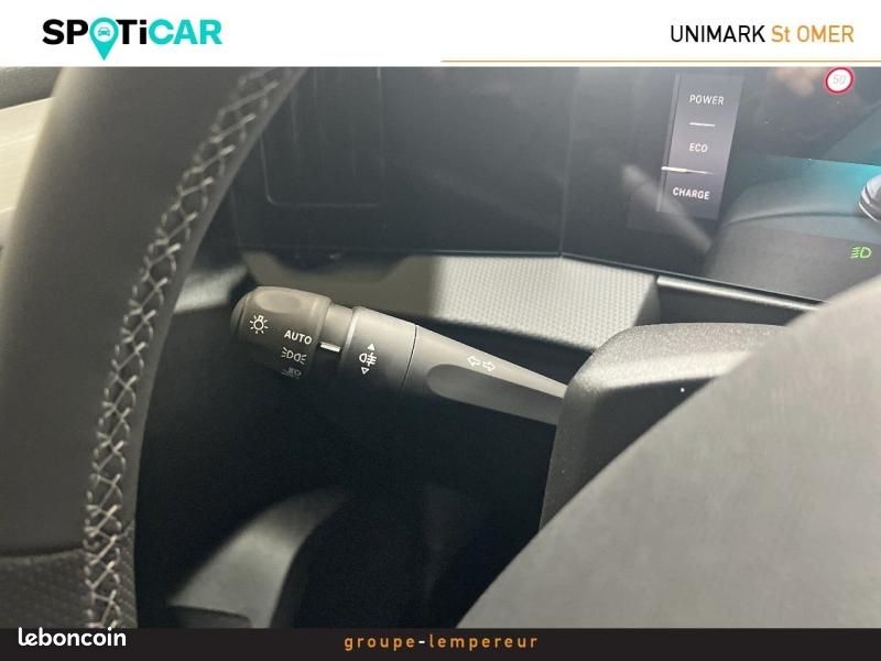 Opel Astra 1.2 Turbo Hybrid 145ch Ultimate e-DCT 6 (image 15)