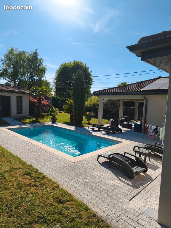 Maison 5 pièces 136 m² · à Relevant · 136 m² · 450 000 €