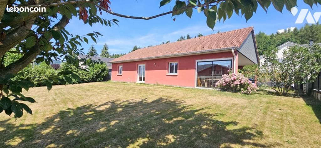 Maison 5 pièces 124 m² · à Étival-Clairefontaine · 124 m² · 260 000 €