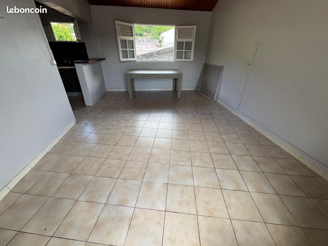 Appartement 3 pièces 65 m² · à Case-Pilote · 65 m² · 900 €/mois