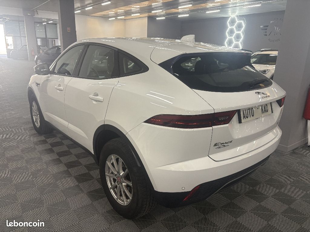 Jaguar E-PACE 2.0 D - 150 ch AWD BVM (image 4)
