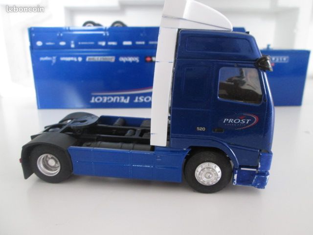 Semi-remorque Volvo FH12 Eligor 1/43 – Prost Peugeot 1998 – Réf 111326
