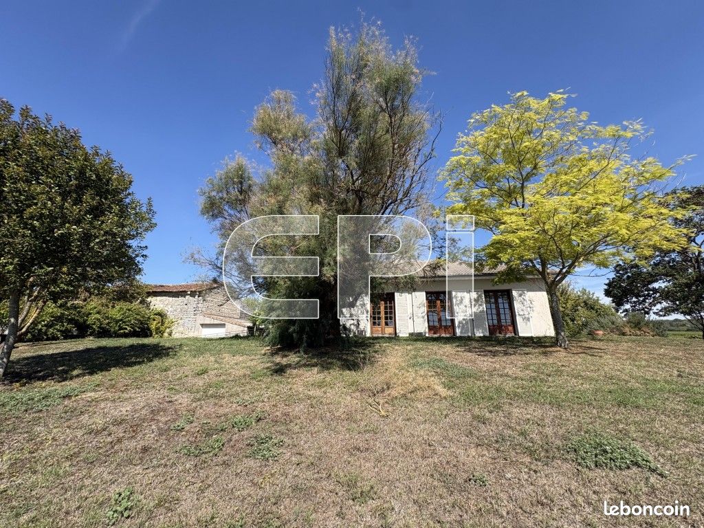 Maison 5 pièces 102 m² · à Montreuil-Bellay · 102 m² · 262 750 €