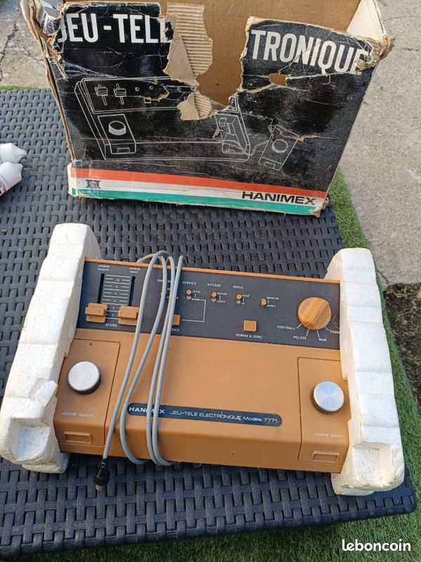 FONCTIONNEL : 1977c : Console style Pong UNIVOX PARIS à mane
