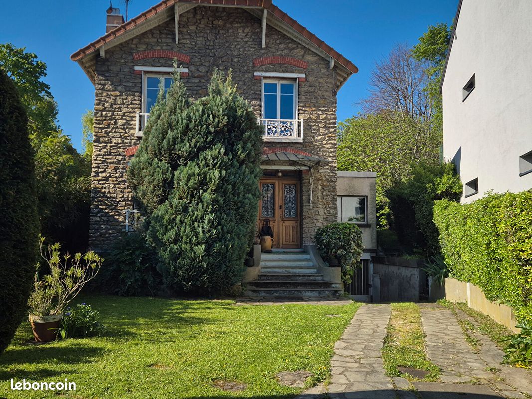 Maison 7 pièces 161 m² · à Créteil · 161 m² · 650 000 €