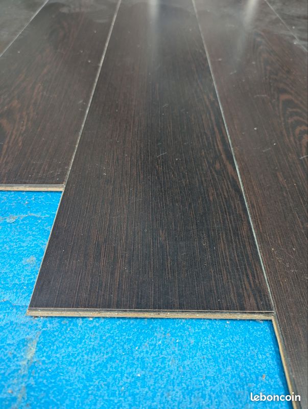 Parquet stratifié (image 1)