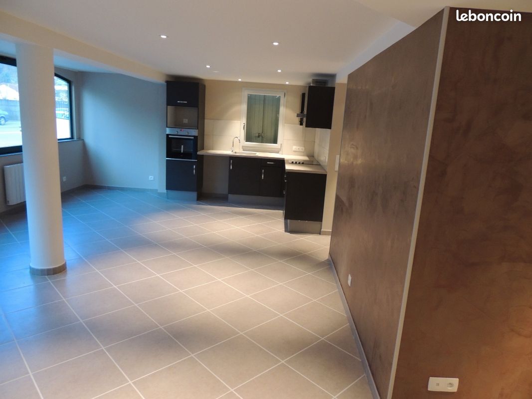 Appartement 2 pièces 67 m² · à Tullins · 67 m² · 195 000 €