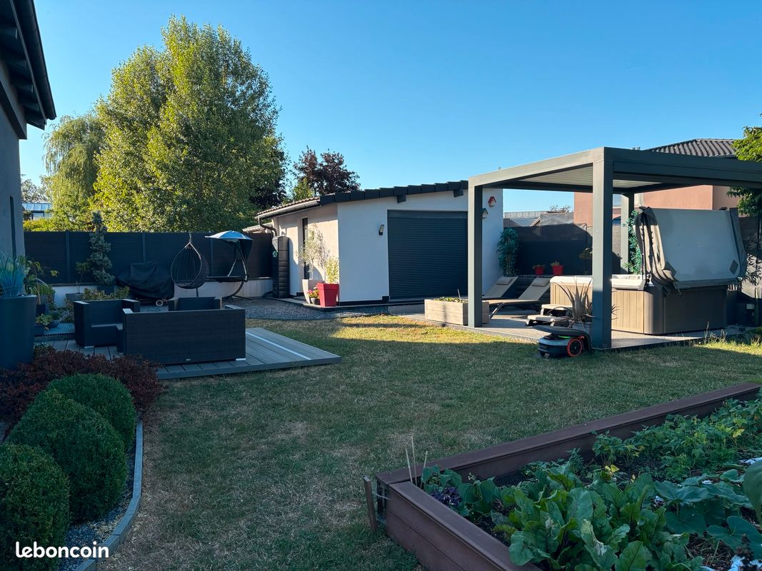 Maison 6 pièces 167 m² · à Hettange-Grande · 167 m² · 589 000 €