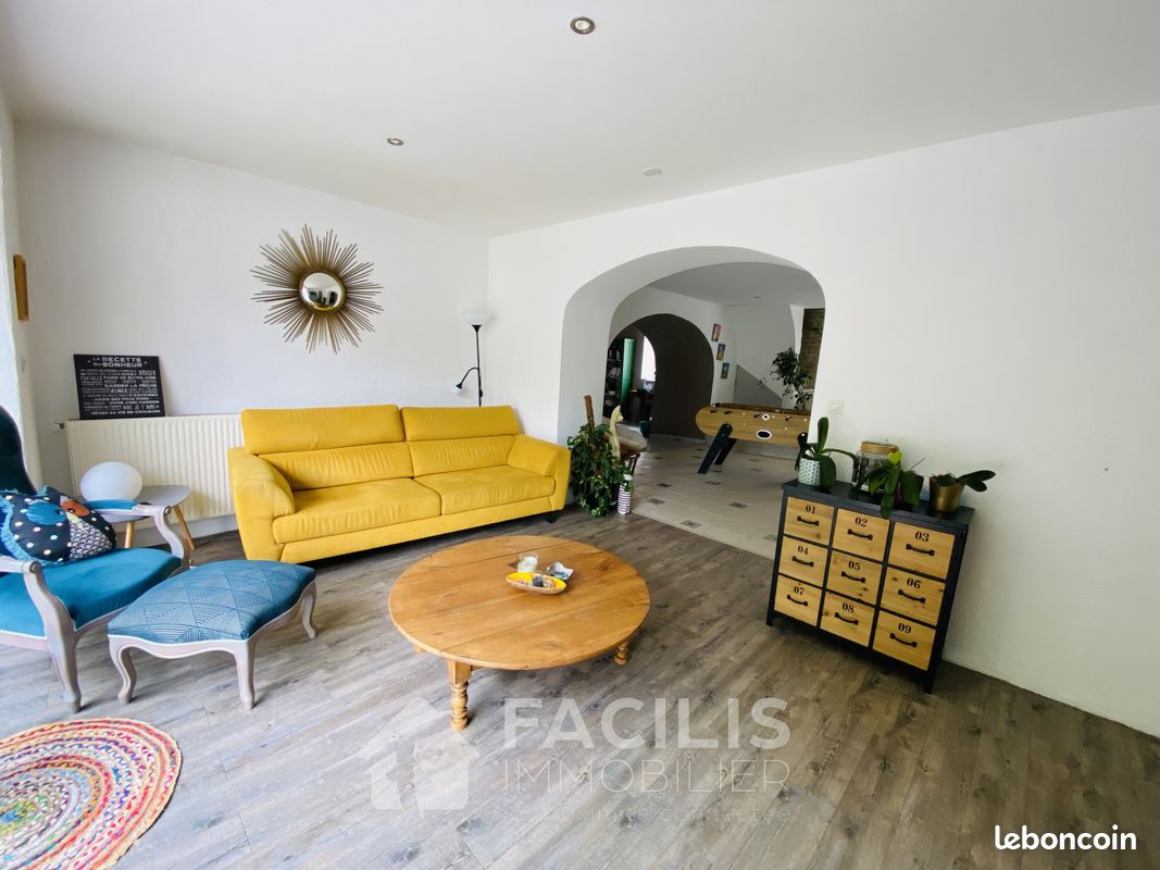 Maison 9 pièces 311 m² - Asnières-sur-Nouère 16290 (image principale 3)