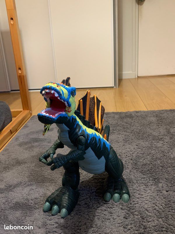Figurine godzila (image 1)