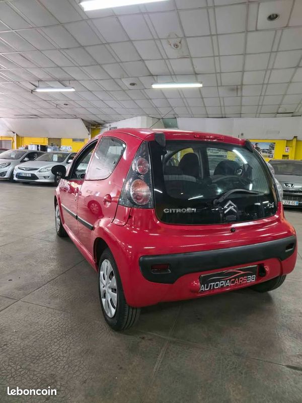 CITROEN C1.0 vti 68 Ch , finition confort bv5 TBE. 4cv, 5 portes, (image 4)