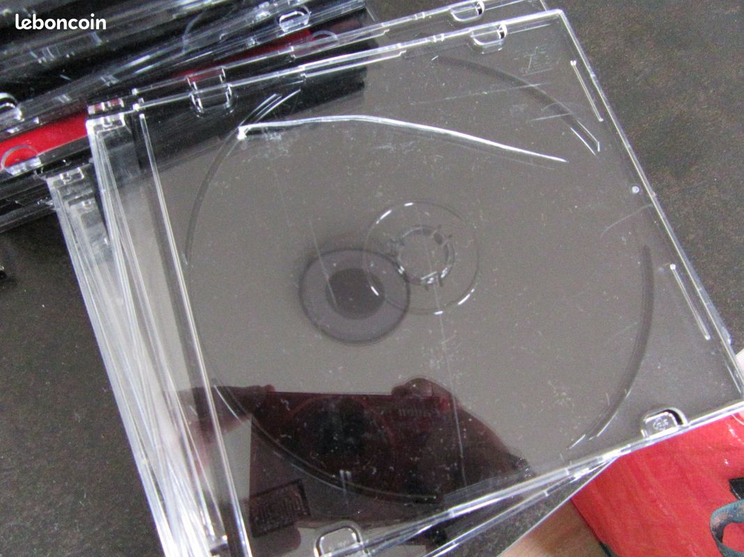 Lot de 34 jaquettes pour CD (image 2)