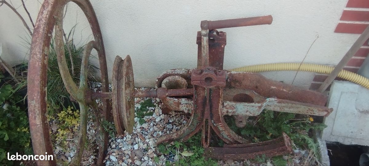 Pompe à puit (image 1)