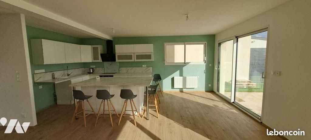 Maison 121 m² · à Rivery · 121 m² · 1 400 €