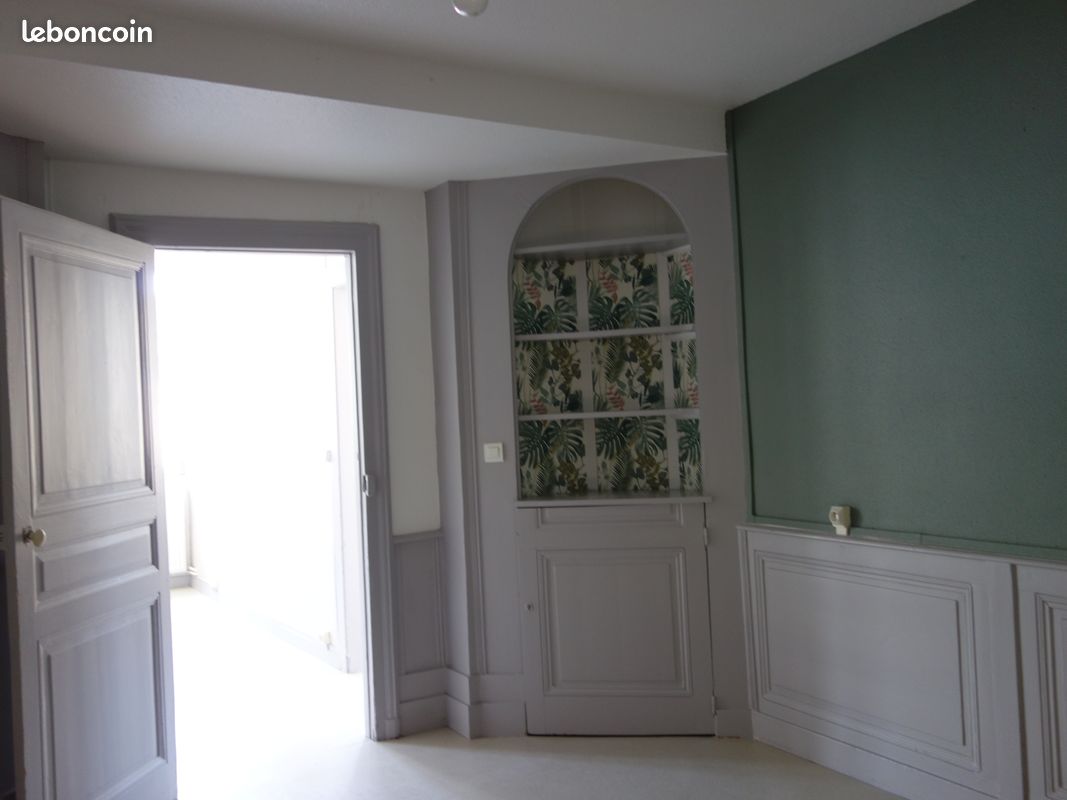 Appartement a louer lons-le-saunier - 3 pièce(s) - 74 m2 - Surfyn