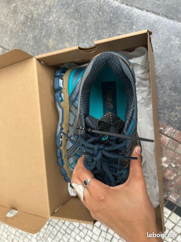 ASICS ub10 s gel Kayano 20 (image 3)