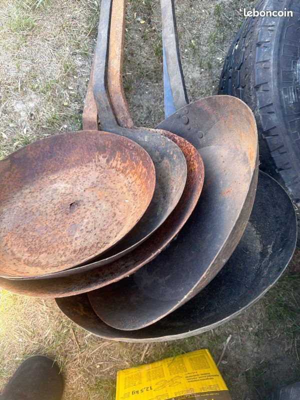 Lot de 5 poêle ancienne (image 3)