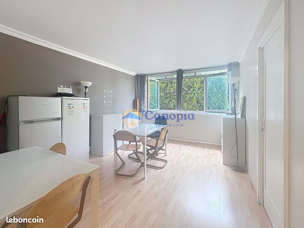 Appartement 4 pièces 67 m² · à L'Hay-les-Roses · 67 m² · 249 000 €