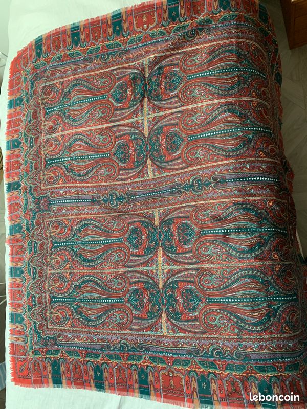 Grand foulard (image 1)