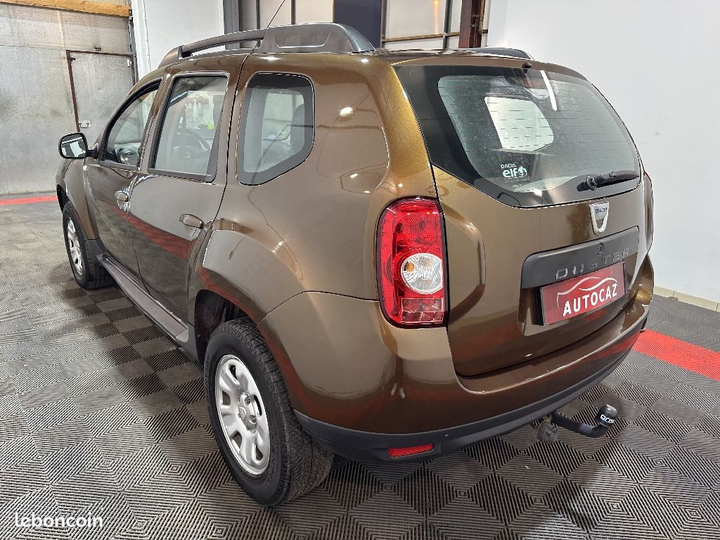 Dacia Duster 1.6 16v 105 4x4 Lauréate (image 5)