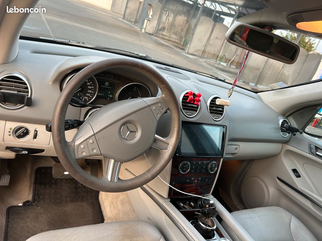 Mercedes Benz ML (image 2)