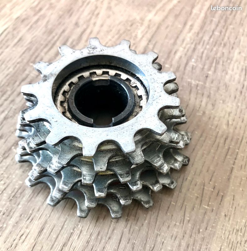 Cassette vélo Maillard 700 course 6 vitesses (image 1)