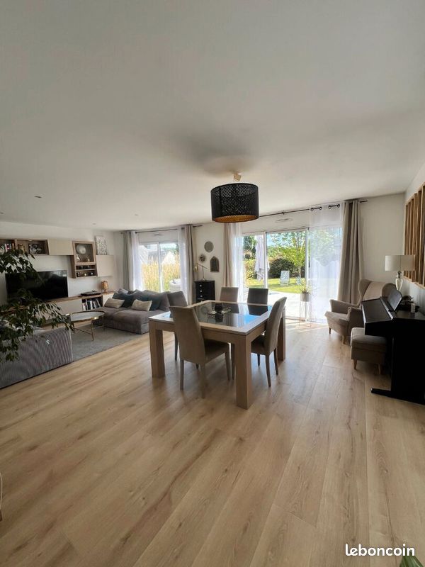 Maison 6 pièces 147 m² · à Plouay · 147 m² · 435 750 €