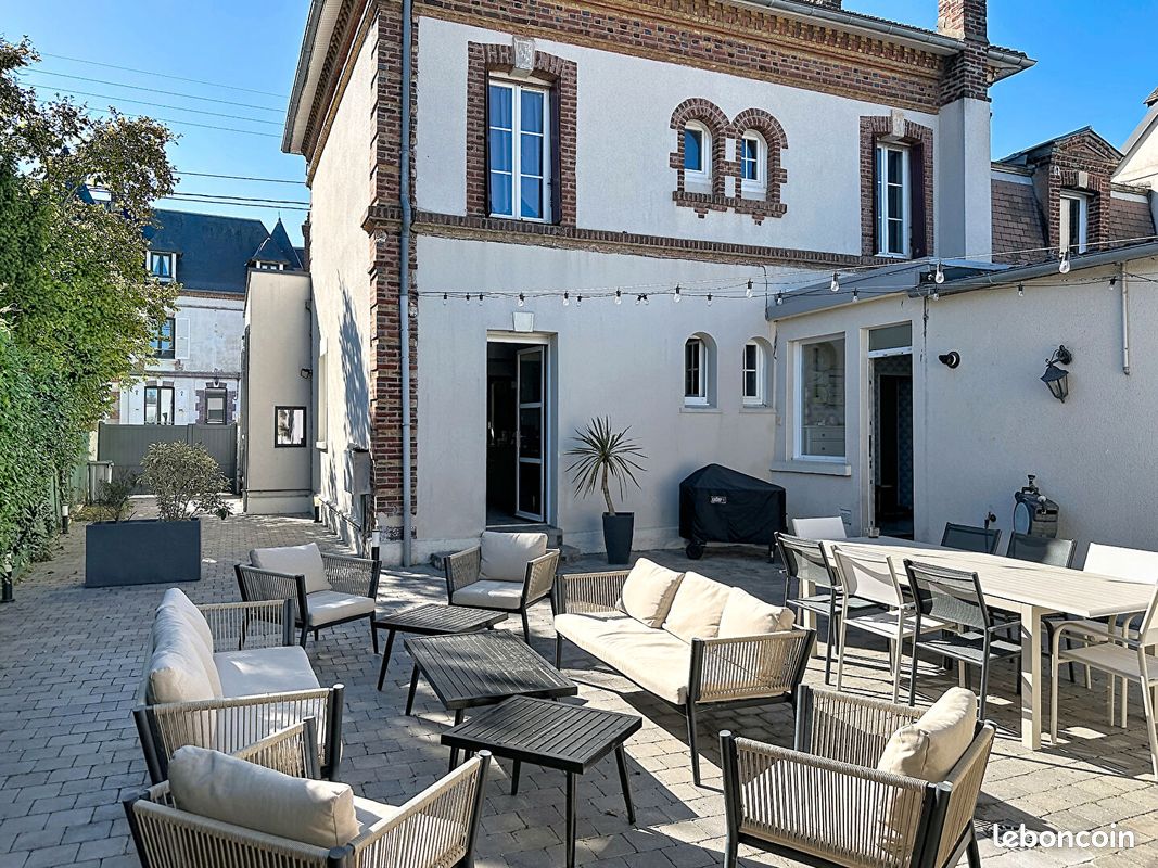 Maison 8 pièces 203 m² · à Dives-sur-Mer · 203 m² · 769 500 €