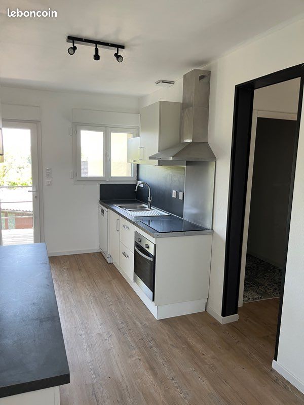 Maison 5 pièces 120 m² · à Parigné-l'Évêque · 120 m² · 1 100 €/mois
