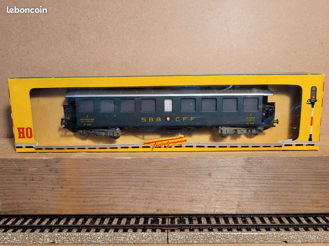 FLEISCHMANN HO N° 1401 WAGON A COMPARTIMENT, VOITURE VOYAGEUR 1e ET 2e CLASSE DR - Collection FLEISCHMANN HO N° 1401 WAGON A COMPARTIMENT, VOITURE VOYAGEUR 1e ET 2e CLASSE DR - Collection
