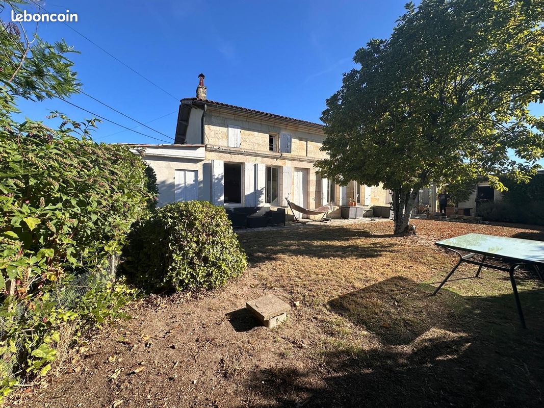 Maison 6 pièces 197 m² · à Lalande-de-Pomerol · 197 m² · 253 000 €