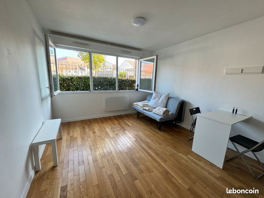 Appartement 1 pièce 28 m² · à Pontault-Combault · 28 m² · 730 €/mois