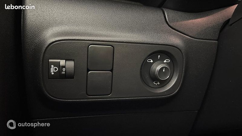 Citroen C3 1.2 PureTech 83ch S&S C-Series 123g (image 29)