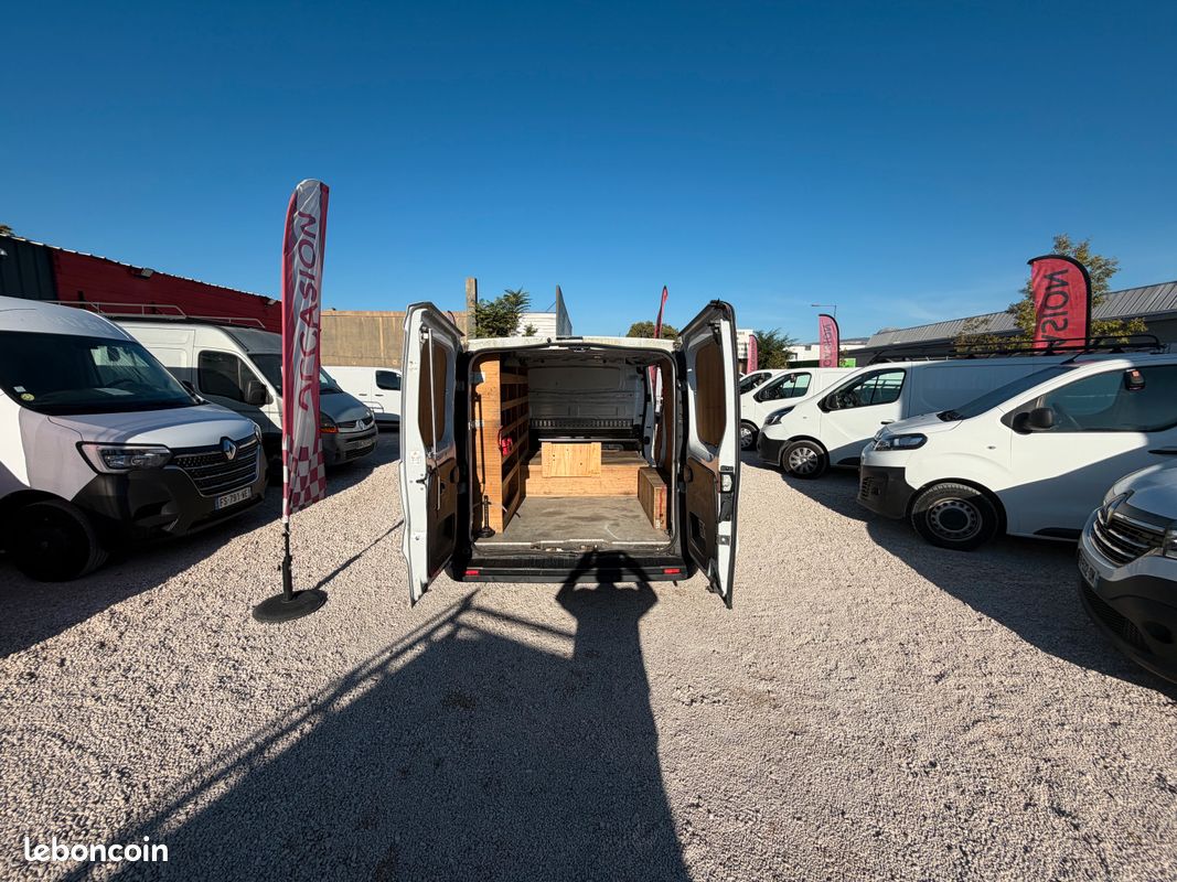 Renault Trafic III L1H1 2.0 DCI 120 CV CLIM/ GPS /TBE/GTIE 12 MOIS (image 4)