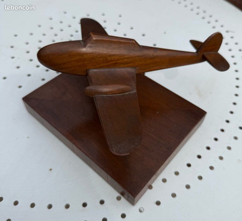 Avion En Bois Vintage Décoratif - Modèle Artisanal Portable Pour Chambre Et Bureau - Cadeau Parfait Avion En Bois Vintage Décoratif - Modèle Artisanal Portable Pour Chambre Et Bureau - Cadeau Parfait