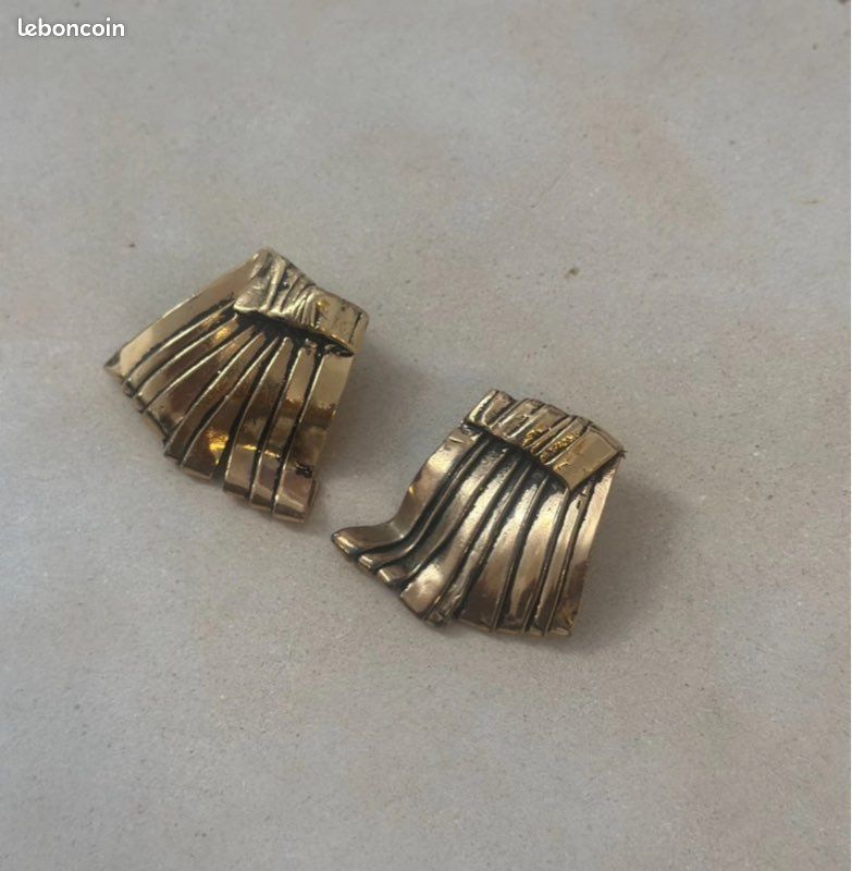 Boucles D'oreilles Vintage Jacky De G En Métal Doré Avec Fermoir Clips - Occasion